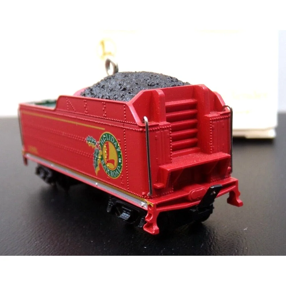 Hallmark Ornament 2009 Lionel Holiday Red Mikado Locomotive Tender & Boxcar (3)